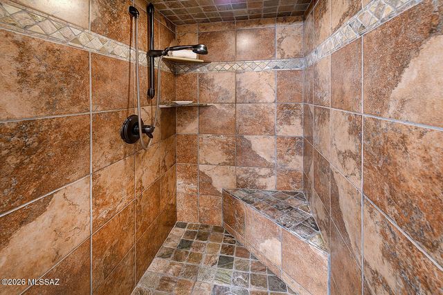 2818 E Calle Glorietta, Tucson, AZ 85716