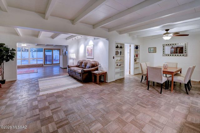 2818 E Calle Glorietta, Tucson, AZ 85716