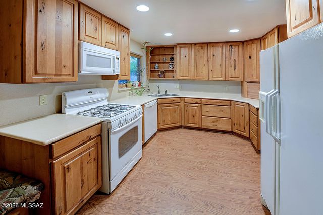 2818 E Calle Glorietta, Tucson, AZ 85716