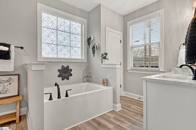 110 Baker Court, Easley, SC 29640