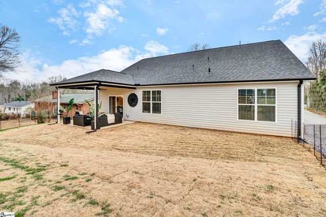 110 Baker Court, Easley, SC 29640