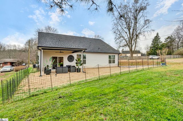 110 Baker Court, Easley, SC 29640