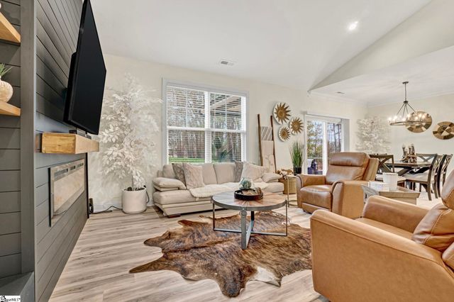 110 Baker Court, Easley, SC 29640