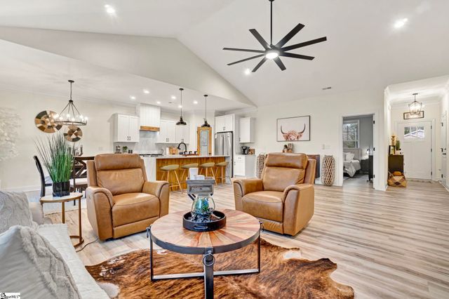 110 Baker Court, Easley, SC 29640