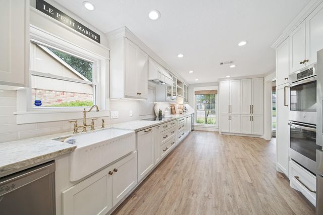 3019 Riata Lane, Houston, TX 77043