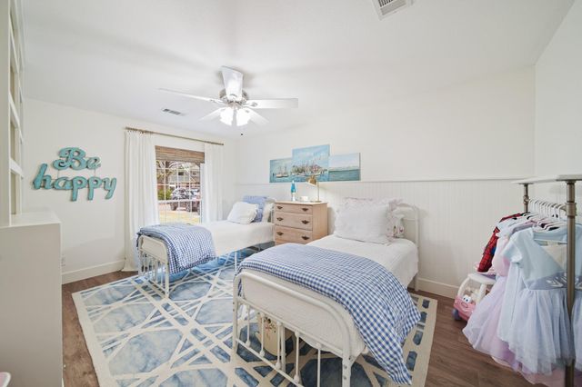 3019 Riata Lane, Houston, TX 77043