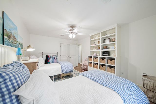 3019 Riata Lane, Houston, TX 77043