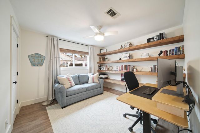 3019 Riata Lane, Houston, TX 77043