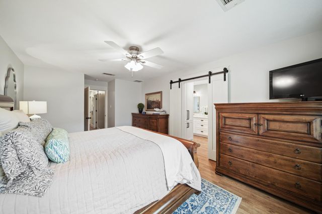 3019 Riata Lane, Houston, TX 77043