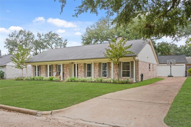 3019 Riata Lane, Houston, TX 77043