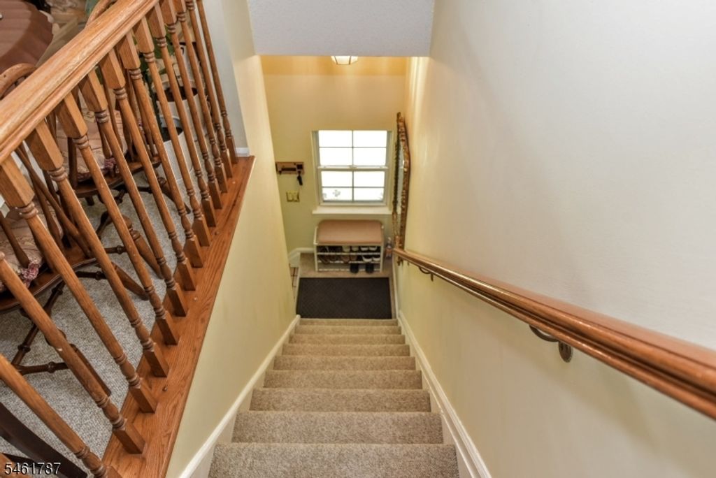 1098 Devon Ct 1098, Mahwah Twp., NJ 07430 — photo 4