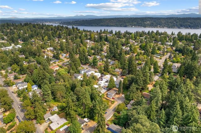 12013 36th Avenue NE, Seattle, WA 98125