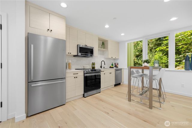 12013 36th Avenue NE, Seattle, WA 98125