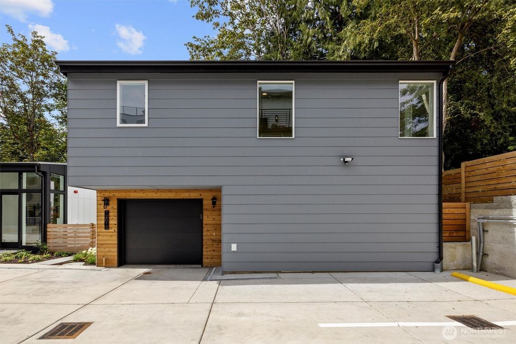12013 36th Avenue NE, Seattle, WA 98125