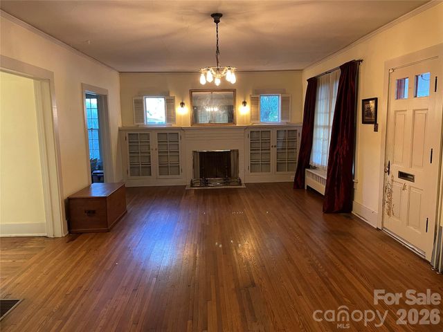 318 Academy Street, Canton, NC 28716