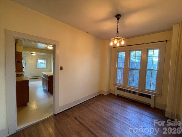 318 Academy Street, Canton, NC 28716