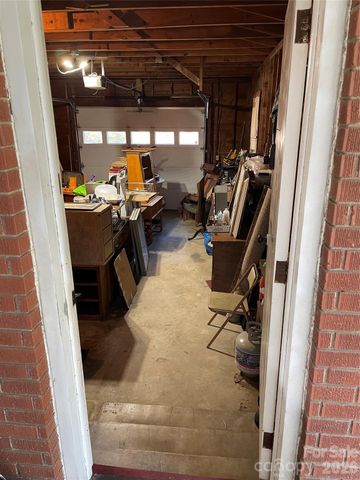 318 Academy Street, Canton, NC 28716