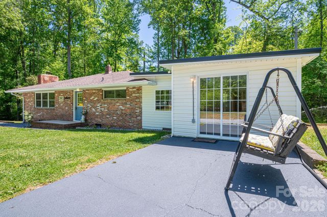 2073 Mauney Road, Bessemer City, NC 28016