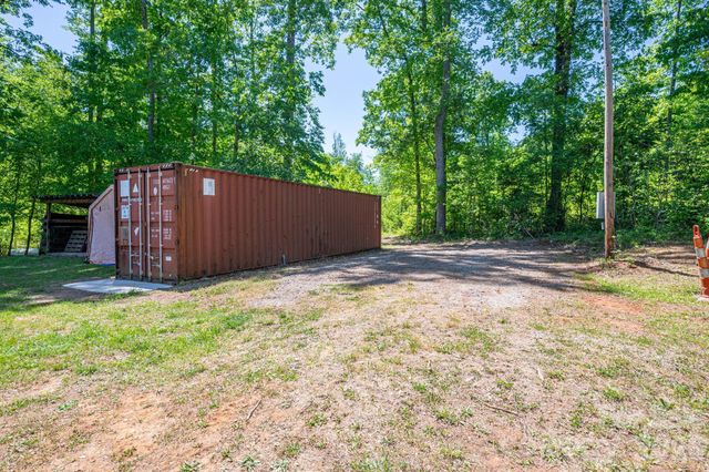 2073 Mauney Road, Bessemer City, NC 28016