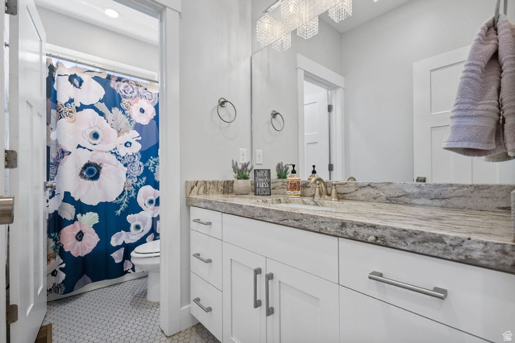 Image 19 of property listing at 12471 N MINOTS LEDGE DR #533, Highland, UT 84003