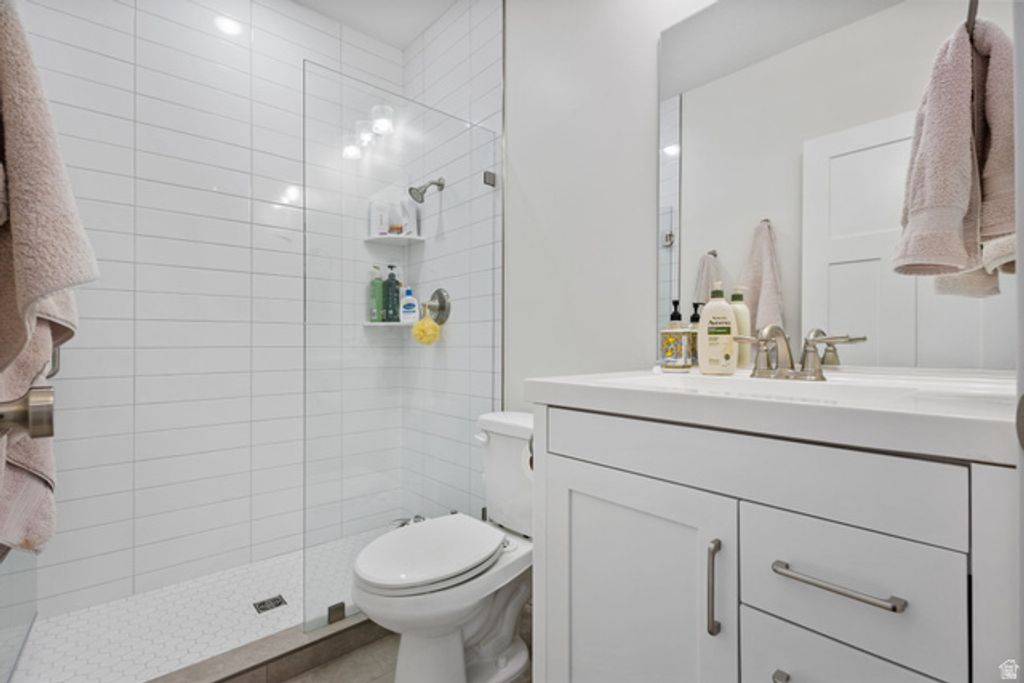 Image 24 of property listing at 12471 N MINOTS LEDGE DR #533, Highland, UT 84003