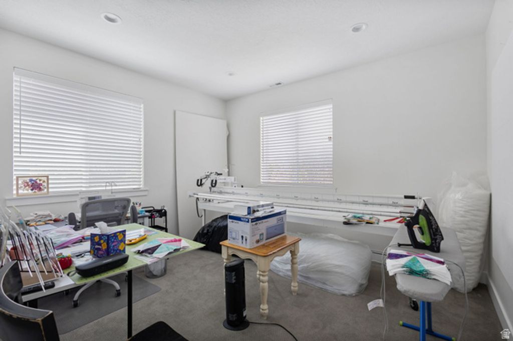 Image 25 of property listing at 12471 N MINOTS LEDGE DR #533, Highland, UT 84003