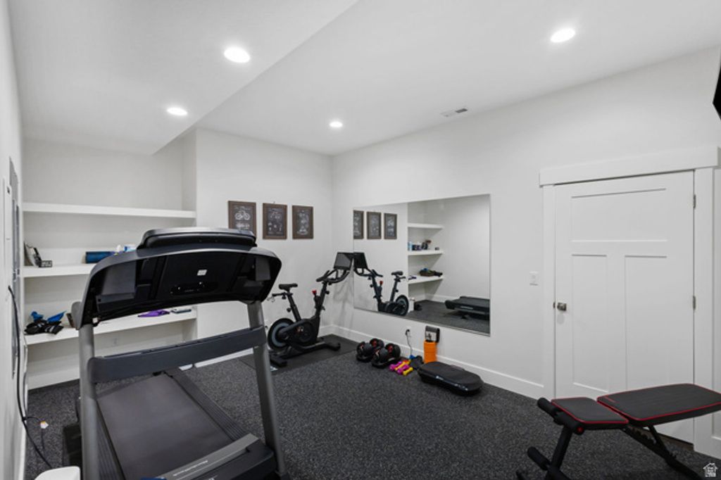 Image 27 of property listing at 12471 N MINOTS LEDGE DR #533, Highland, UT 84003