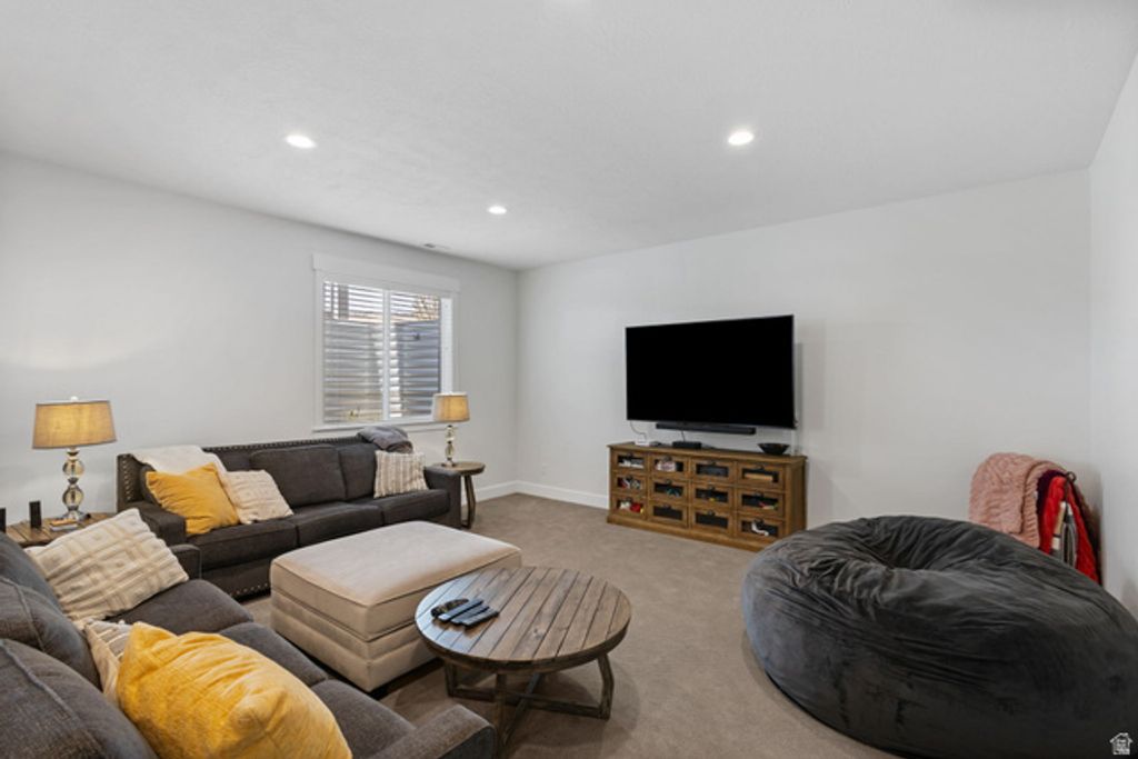 Image 28 of property listing at 12471 N MINOTS LEDGE DR #533, Highland, UT 84003