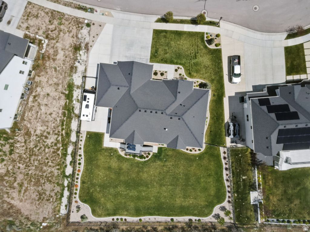 Image 31 of property listing at 12471 N MINOTS LEDGE DR #533, Highland, UT 84003