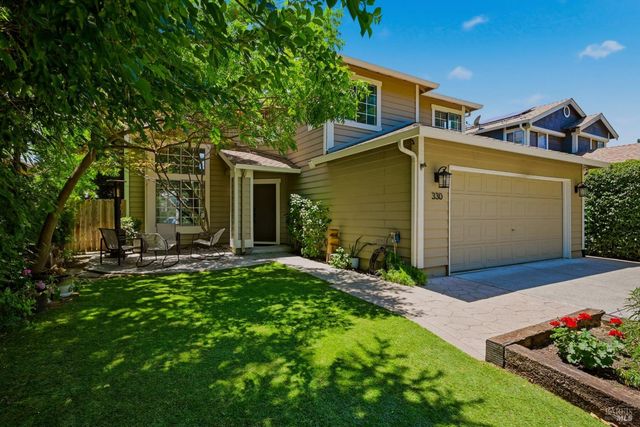 330 Summerfield Dr, Vacaville, CA 95687