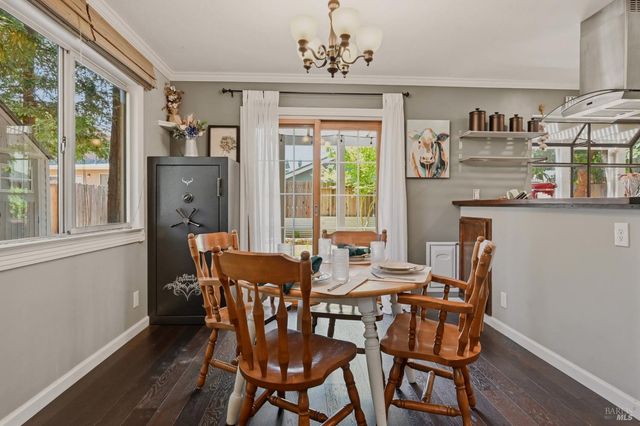 330 Summerfield Dr, Vacaville, CA 95687