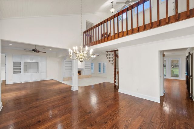 7 Woodland Drive, Mansfield, TX 76063