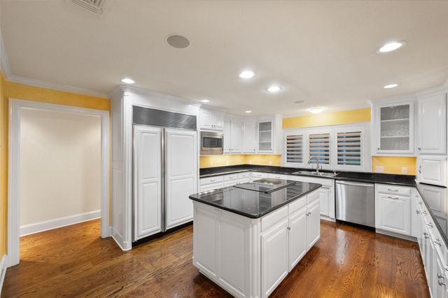 7 Woodland Drive, Mansfield, TX 76063