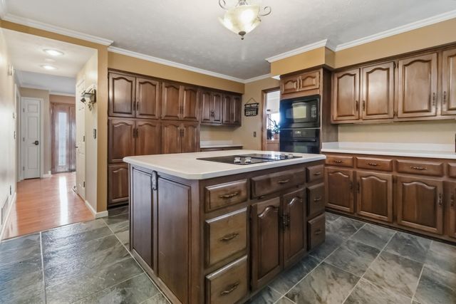 137 Indian Cave Road, Monticello, KY 42633