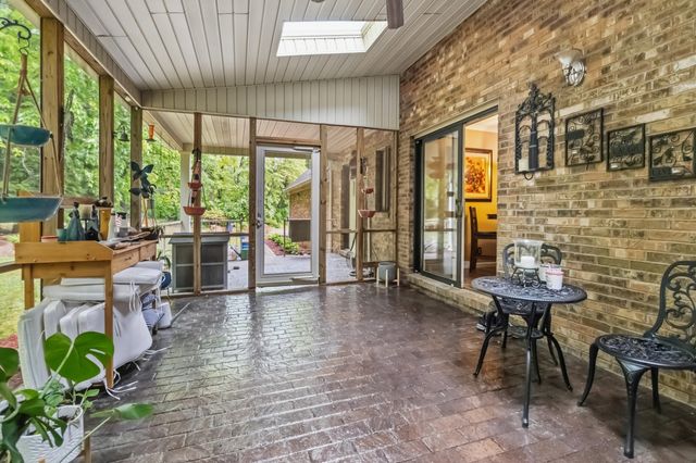 137 Indian Cave Road, Monticello, KY 42633
