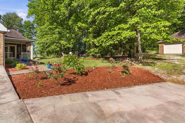 137 Indian Cave Road, Monticello, KY 42633