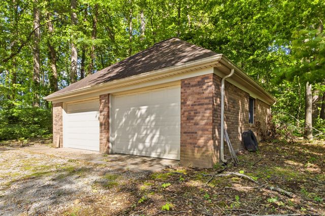 137 Indian Cave Road, Monticello, KY 42633