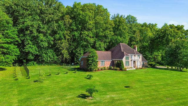 137 Indian Cave Road, Monticello, KY 42633