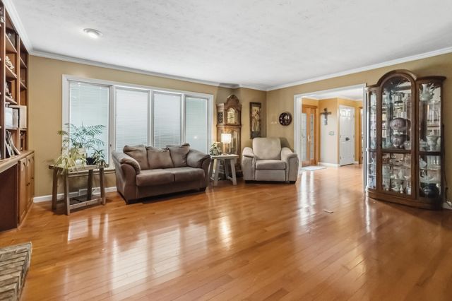 137 Indian Cave Road, Monticello, KY 42633