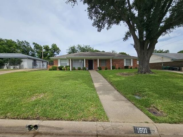 1601 Meadow Lane Terrace, Fort Worth, TX 76112
