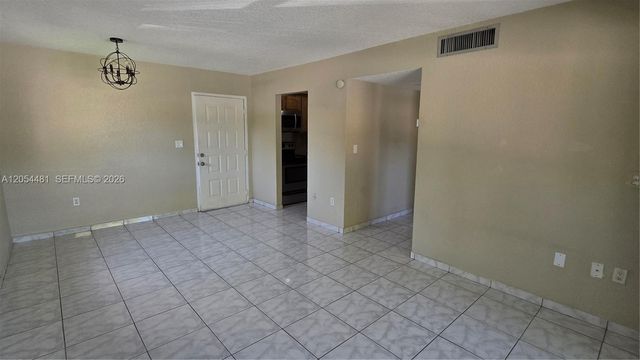 7429 SW 152nd Ave 13-201, Miami, FL 33193