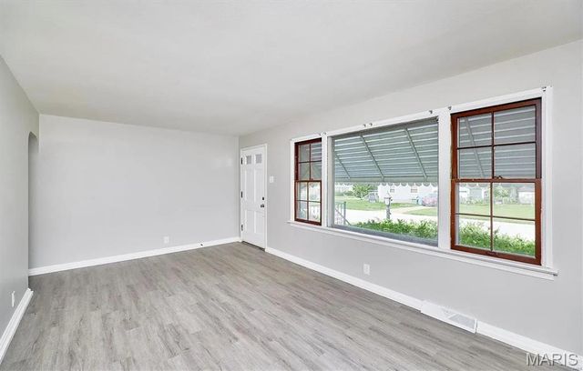 6108 Eaton Drive, Berkeley, MO 63134
