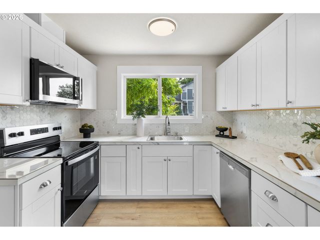 807 Ne 74TH Ave, Portland, OR 97213