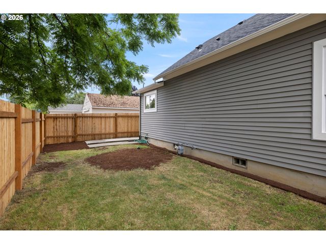 807 Ne 74TH Ave, Portland, OR 97213