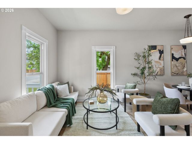 807 Ne 74TH Ave, Portland, OR 97213