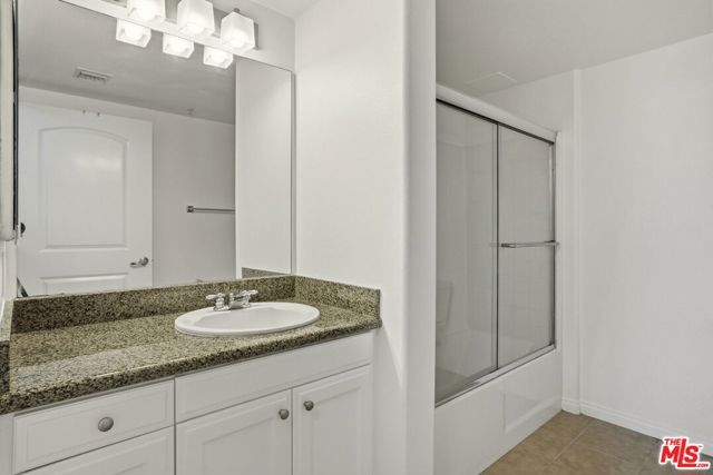 3740 Santa Rosalia Drive 223, Los Angeles, CA 90008