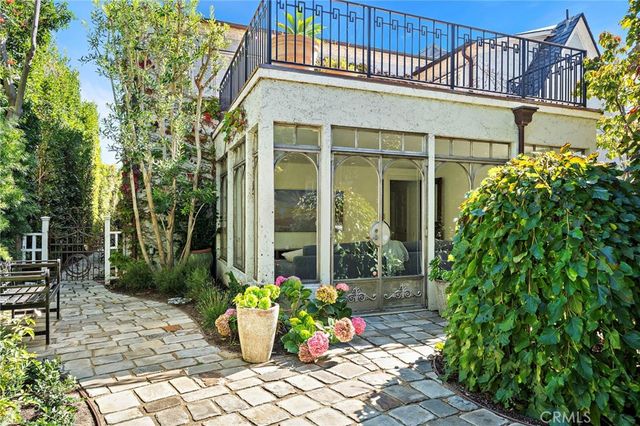464 Holly, Laguna Beach, CA 92651