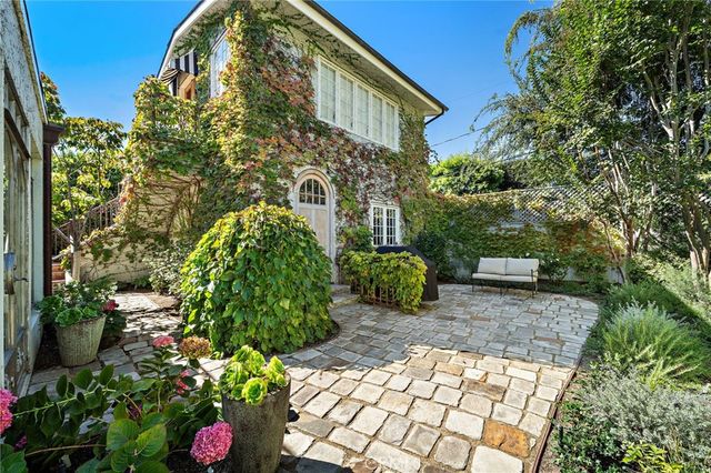 464 Holly, Laguna Beach, CA 92651