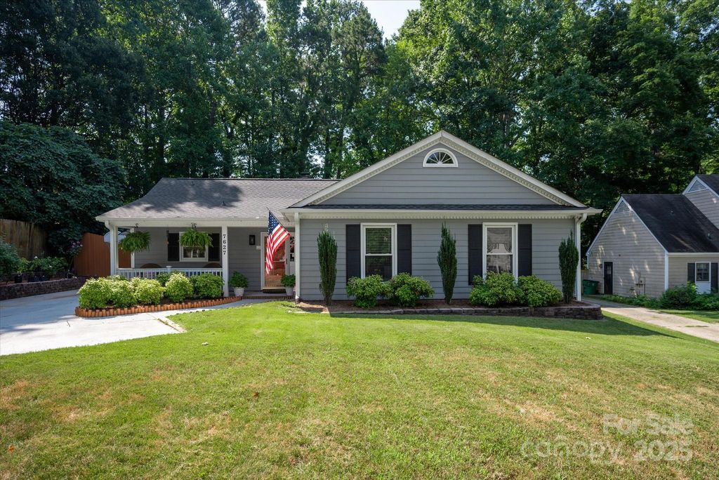 7627 Walnut Wood Drive, Charlotte, NC 28227