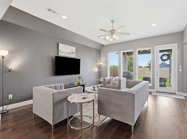 8216 San Bernard, Mckinney, TX 75071